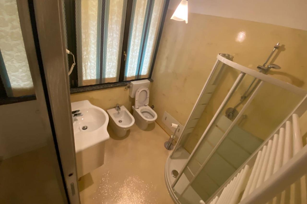 Macloud Pub B&B Sarnico Exteriér fotografie