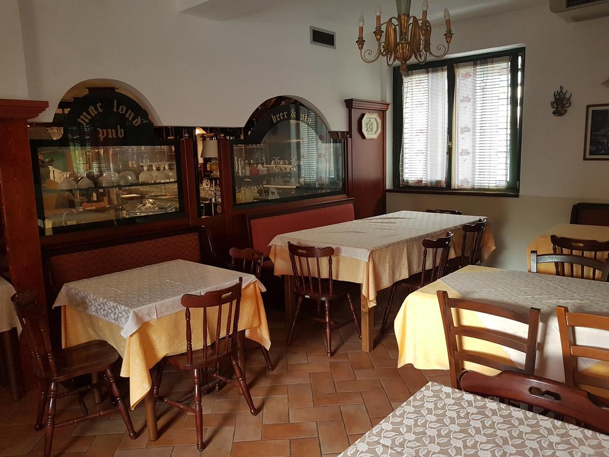Macloud Pub B&B Sarnico Exteriér fotografie